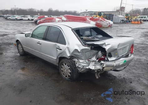 1998 Mercedes-Benz E 320 from USA, damaged, VIN WDBJF65F5WA698271